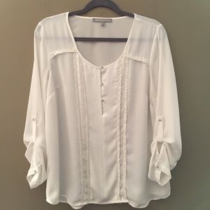 White long sleeve blouse